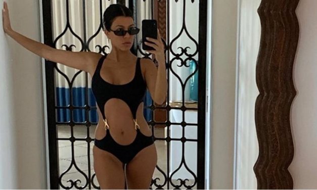 Every Time We See Kourtney Kardashian in This Monokini, It Gets H.