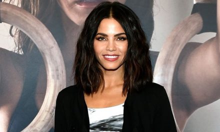 Jenna Dewan Finishes Home Workout With Daughter Everly Hanging Of …