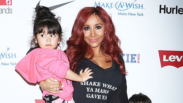 Snooki Claps Back After She’s Mom-ShamedFor Using Strollers At D.