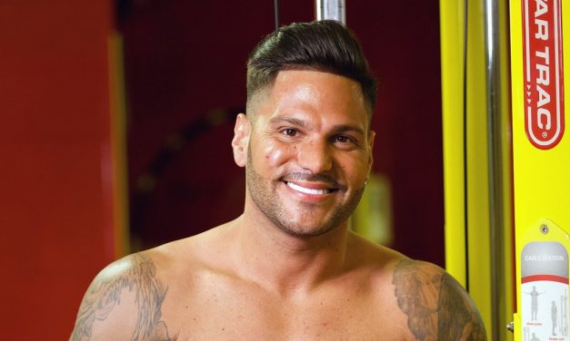 Abs Are Here! See Ronnie Ortiz-Magro ' s Body Before as well as After …