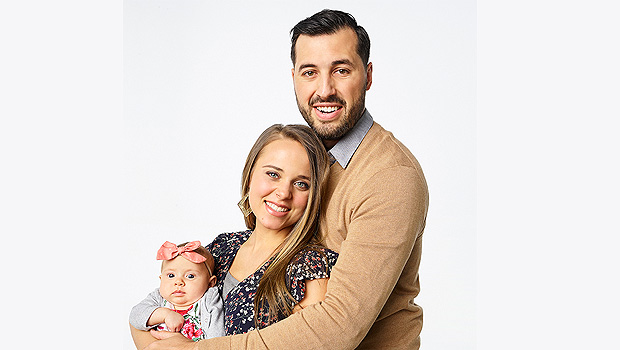 Jinger Duggar Shares Pic Of Daughter, 10 Mos., Standing & &Fan …