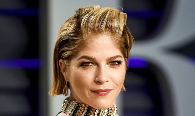 Selma Blair Shares Emotional MS Updates, Explains Scab on Her Hea …